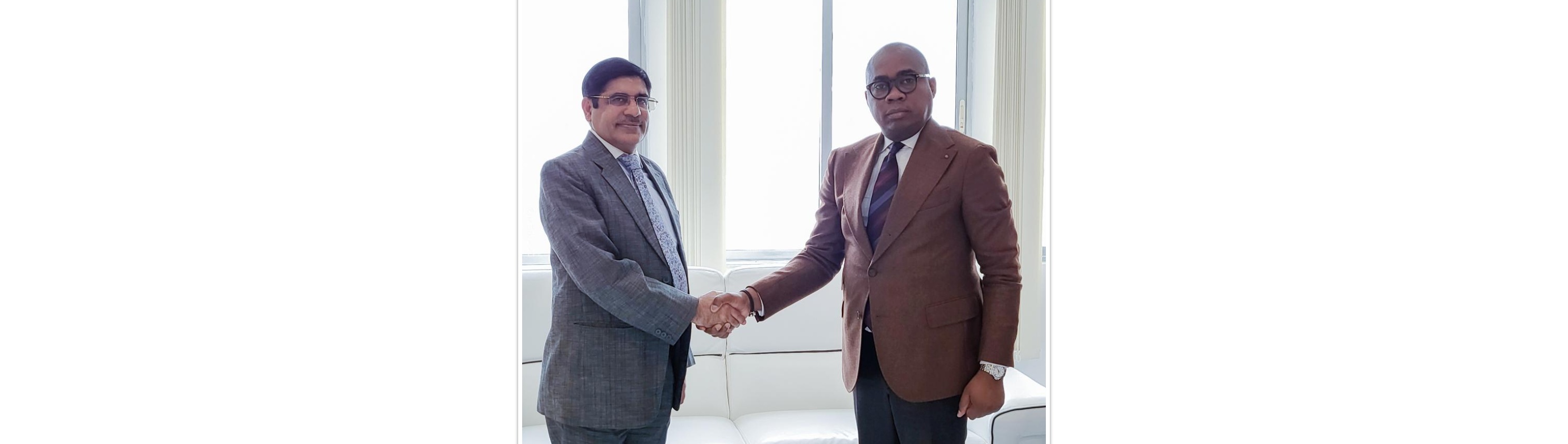  Ambassador Sanjiv Tandon called on H.E. Mr. Kokou Tengue, Hon'ble Minister of Maritime Economy, Fishing and Coastal Protection of Togo. They discussed existing cooperation areas and scope for enhancing cooperation.
